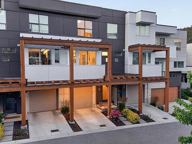 Condo for sale in Winfield, British Columbia