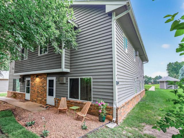Townhouse for sale in Chanhassen