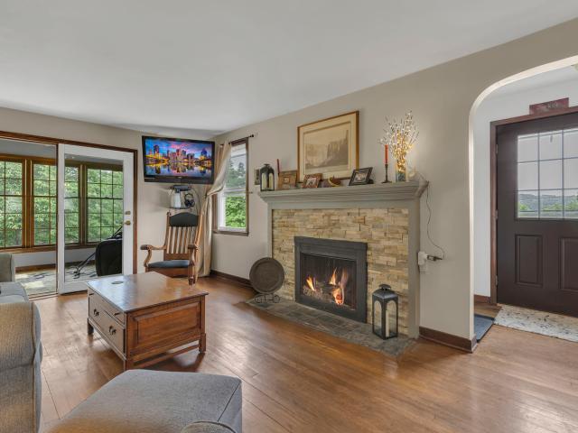 House for sale in Glenwillard, Crescent Township