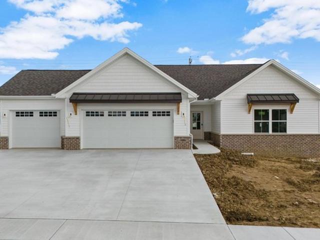 House for sale in Washington, Illinois