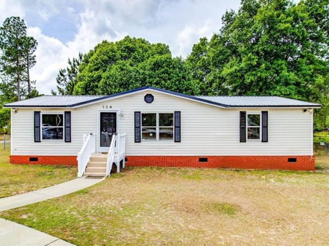 House for sale in Gaston, South Carolina