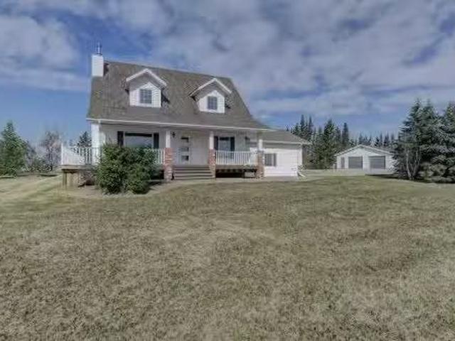 House for sale in Woking, Alberta