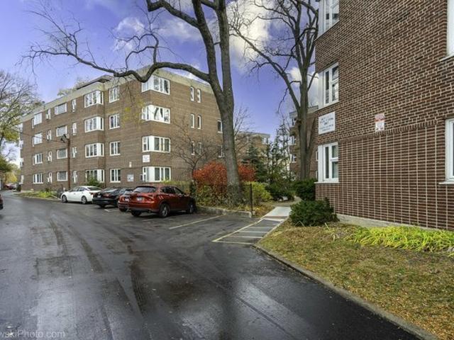 Condo for sale in River Forest, Illinois