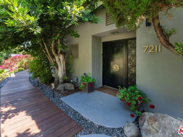 Property for rent in Canoga Park, California