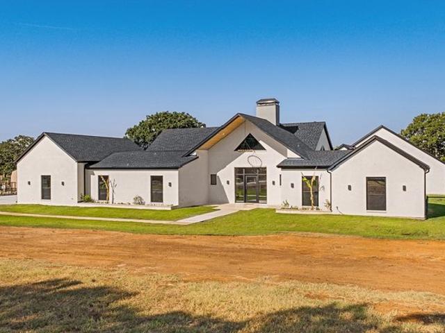 House for sale in Joshua, Johnson County