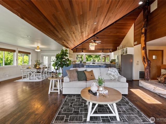 House for sale in Allyn, Washington