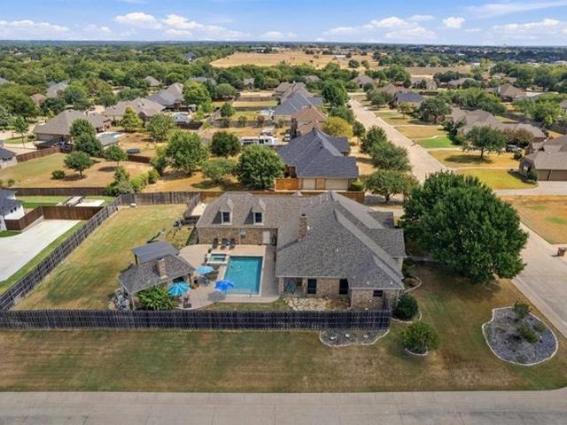 House for sale in Ellis, Texas