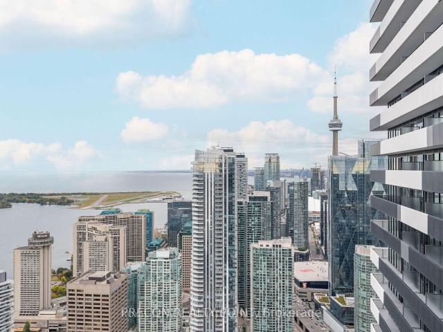 Condo for rent in Toronto, Golden Horseshoe