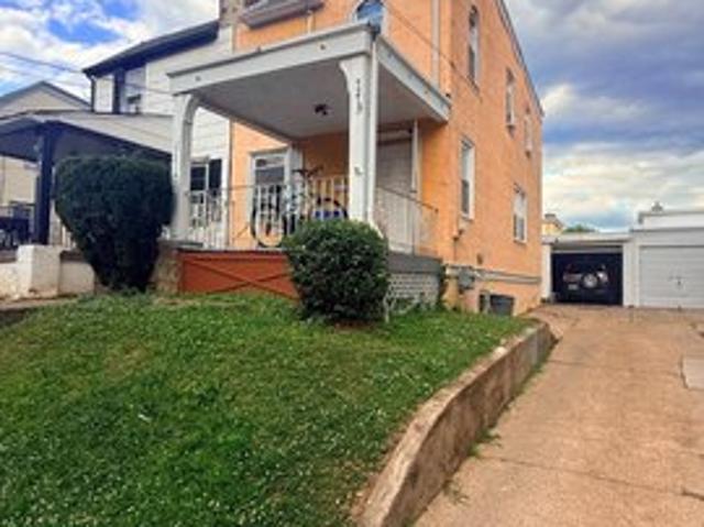 Townhouse for sale in Delco, Pennsylvania