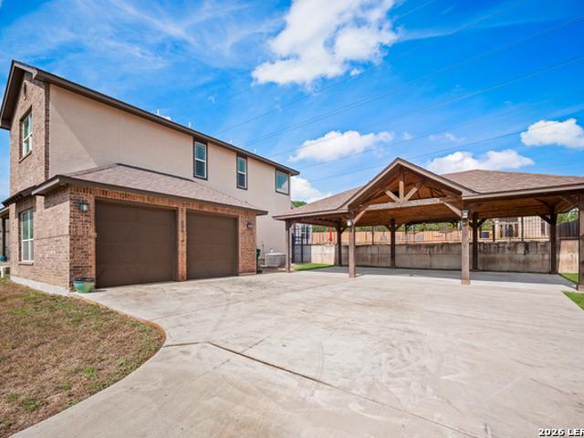 House for sale in Live Oak, Bexar County