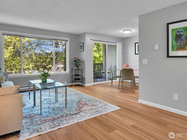 Condo for sale in Kenmore, Washington