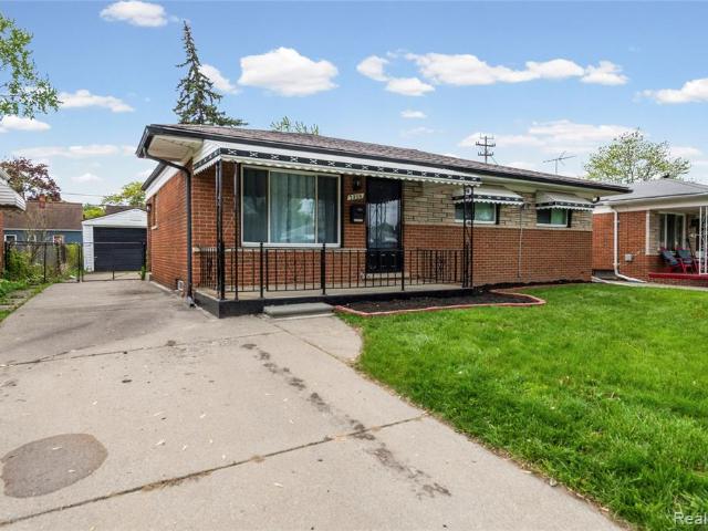 House for sale in Center Line, Michigan