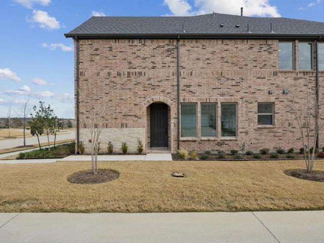 Townhouse for sale in Denton, Texas