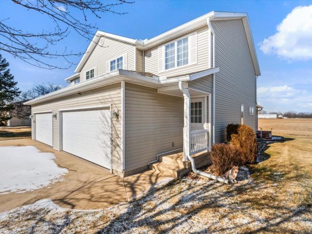 Townhouse for sale in Geneseo, Illinois