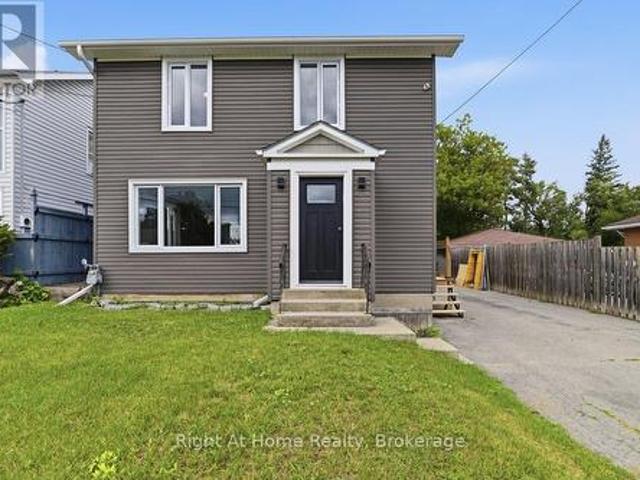 House for sale in Ontario