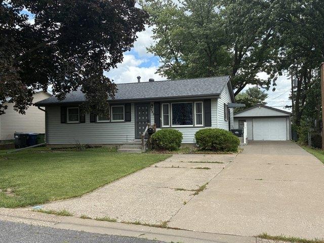 House for sale in Clinton, Iowa