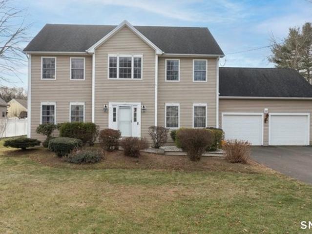 House for sale in Cheshire, Connecticut