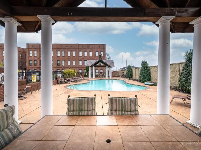 Condo for sale in Memphis, West Tennessee
