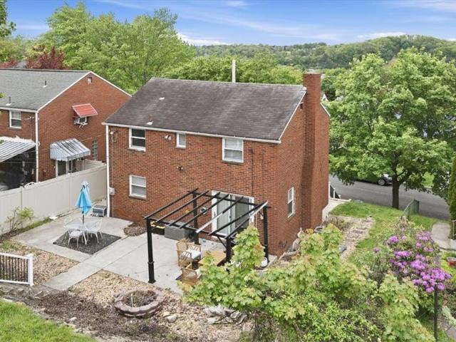 House for sale in Verona, Pennsylvania