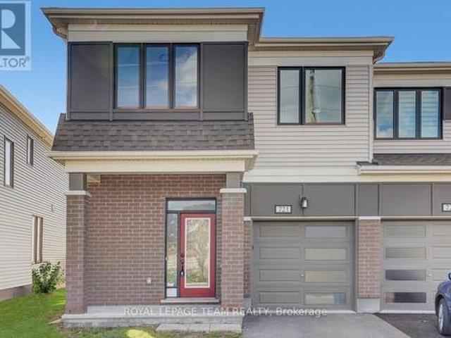 House for sale in Barrhaven West, Ottawa