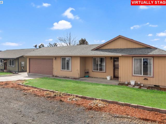 House for sale in Oregonia