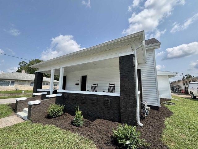 House for sale in Vincennes, Indiana