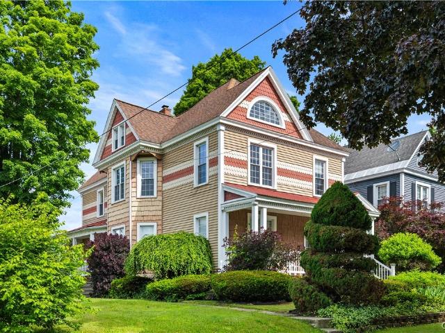 House for sale in Oneida, New York