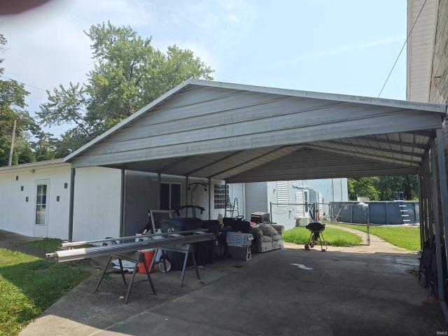 House for sale in Evansville, Indiana