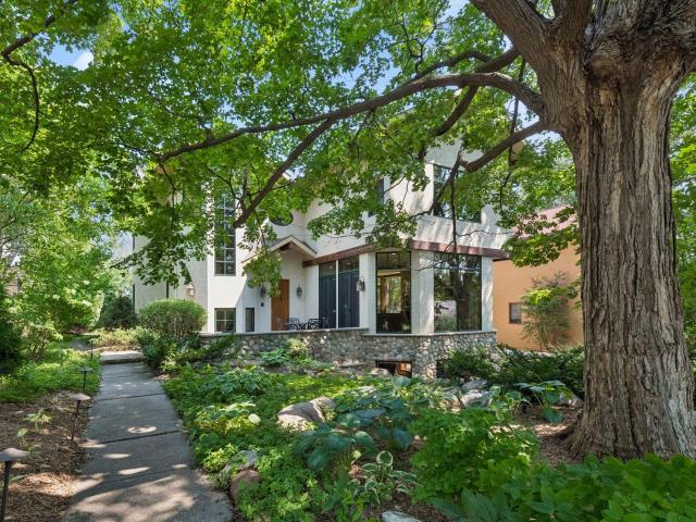 House for sale in Wayzata, Hennepin County