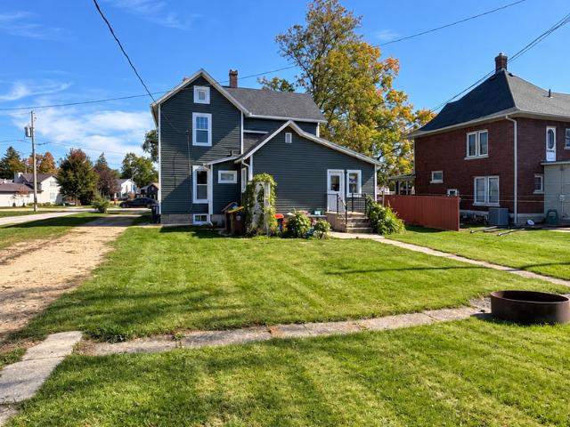 House for sale in Lena, Stephenson County