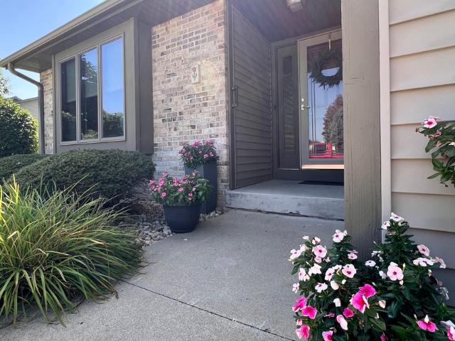 Condo for sale in Whiteside, Illinois