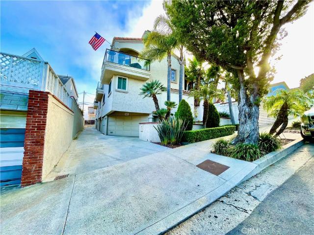 Condo for sale in Canoga Park, California