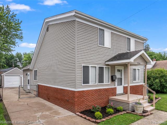House for sale in Warren