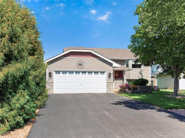 House for sale in Mississippi Dunes, Cottage Grove