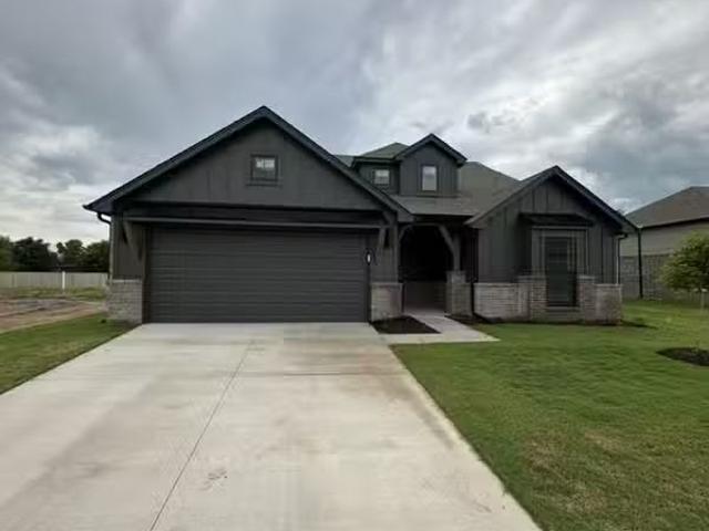 House for rent in Bixby
