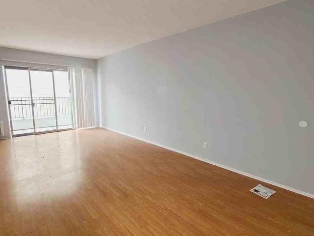 Apartment for rent in Canoga Park, California