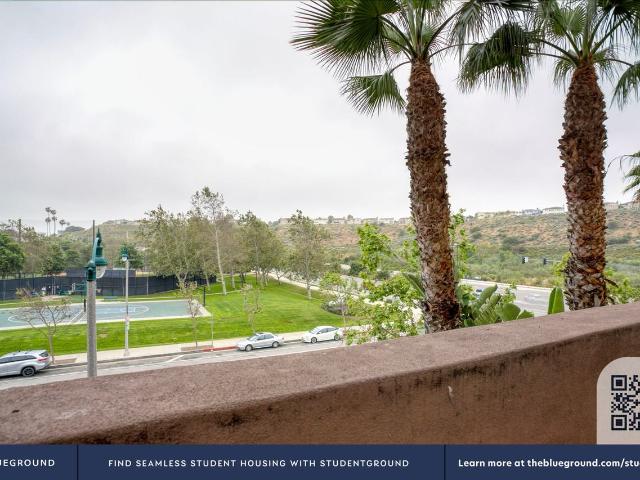 Apartment for rent in Canoga Park, California