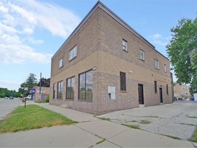 Condo for sale in Lyons, Illinois