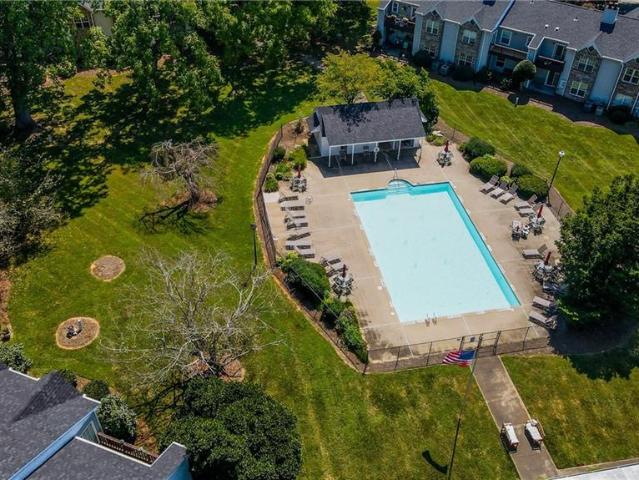Condo for sale in Clemmons, North Carolina