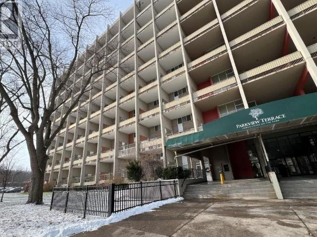 Apartment for sale in Ancaster, Ontario