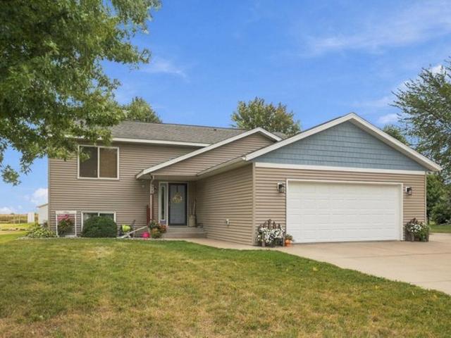 House for sale in Rose Terrace Mobile Home Park, Melrose
