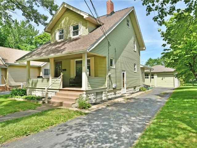 House for sale in Struthers, Ohio