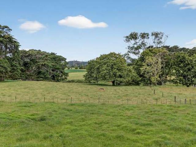 Property for sale in Waiuku