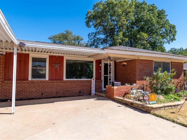 House for sale in Lindsay, Garvin County