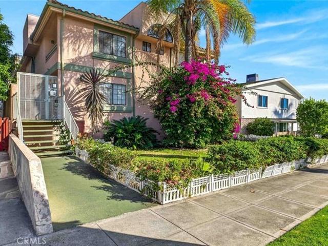 Townhouse for sale in Burbank, California