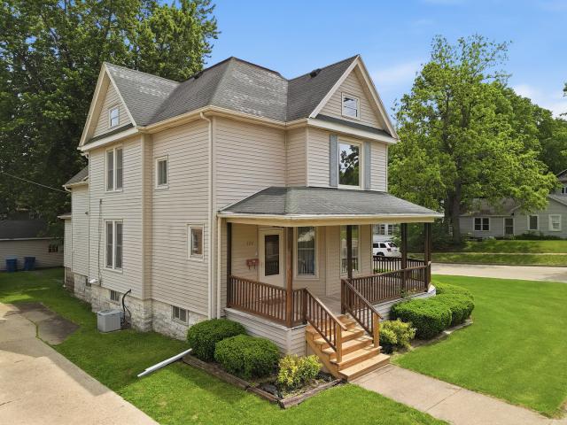 House for sale in Dixon, Illinois