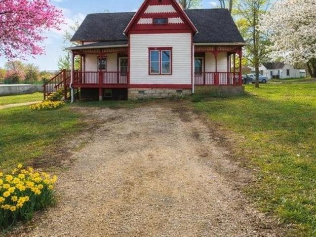 House for sale in Mountain Grove, Missouri