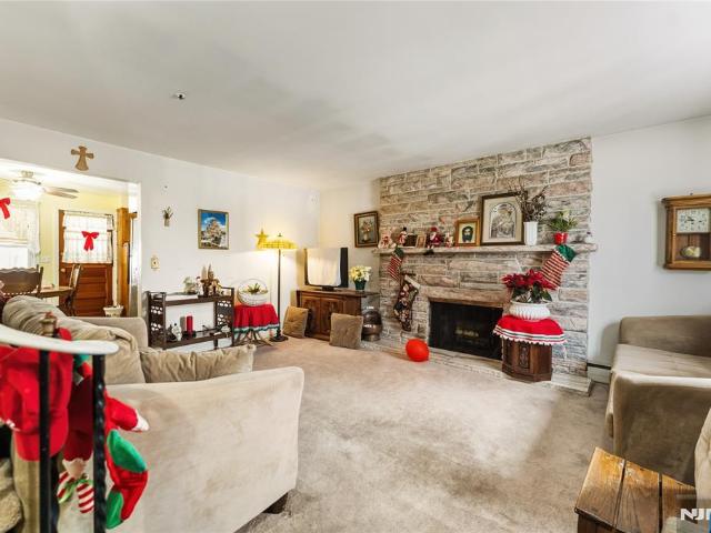 House for sale in Ridgefield, New Jersey