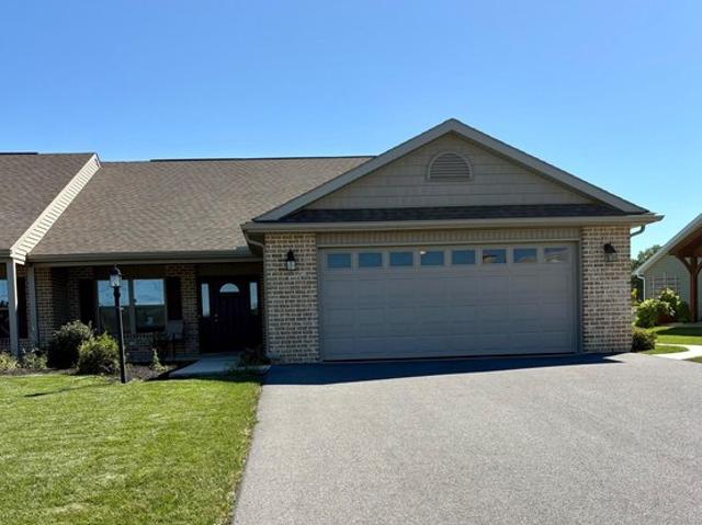 Townhouse for sale in Chambersburg, Franklin County