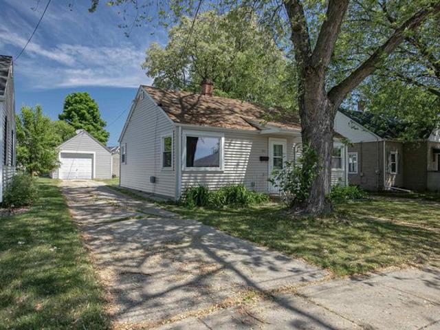 House for sale in Menasha, Winnebago County